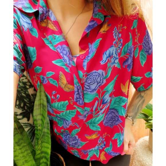 Vintage Tops - Vintage floral butterfly lightweight blouse 🦋